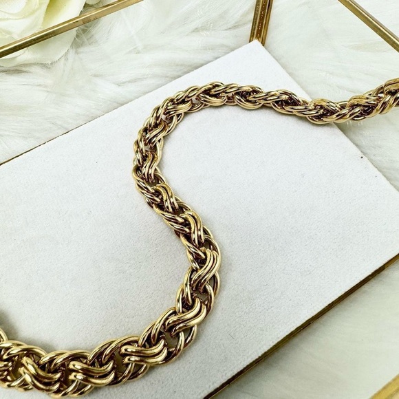 Vintage 80s Givenchy Woven Chain Link Gold Tone Chunky Necklace - Picture 2 of 5